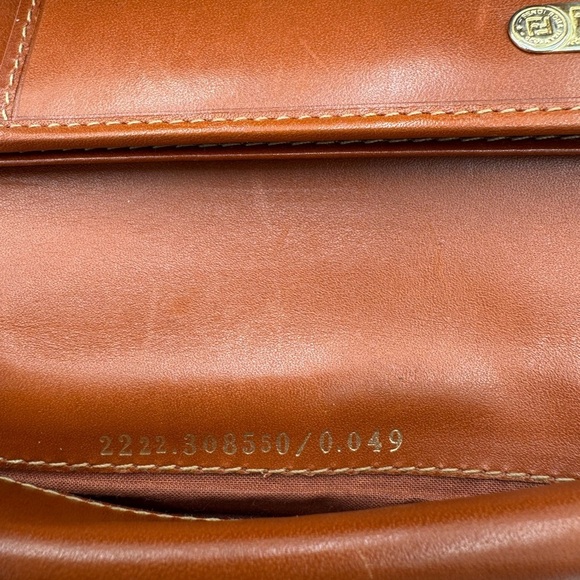 Vintage Fendi Green and Brown Wallet - Picture 13 of 13